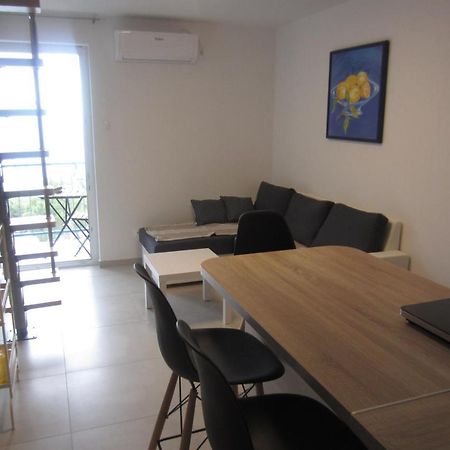 Apartman Valinor Miholascica Exterior foto