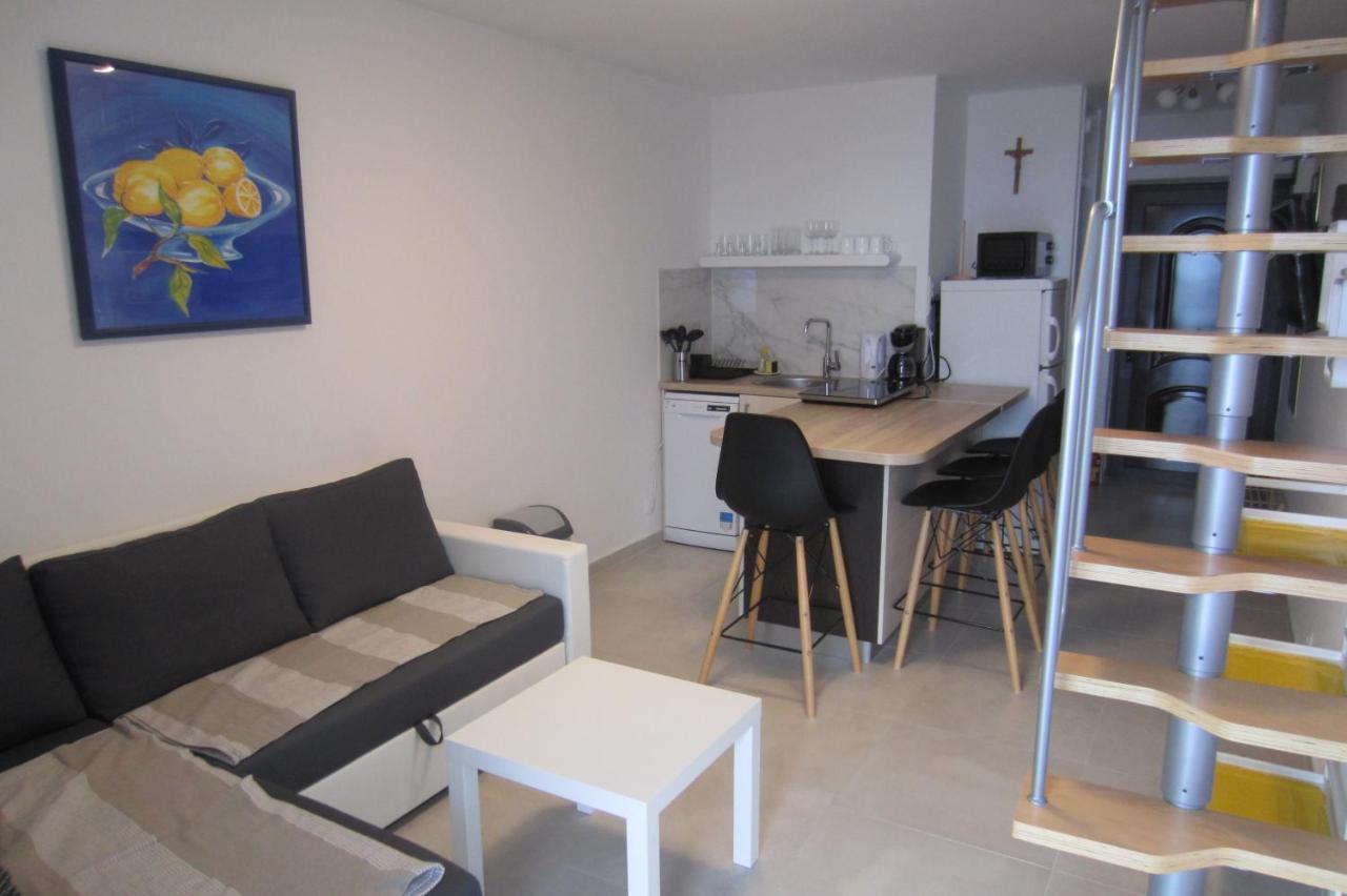 Apartman Valinor Miholascica Exterior foto