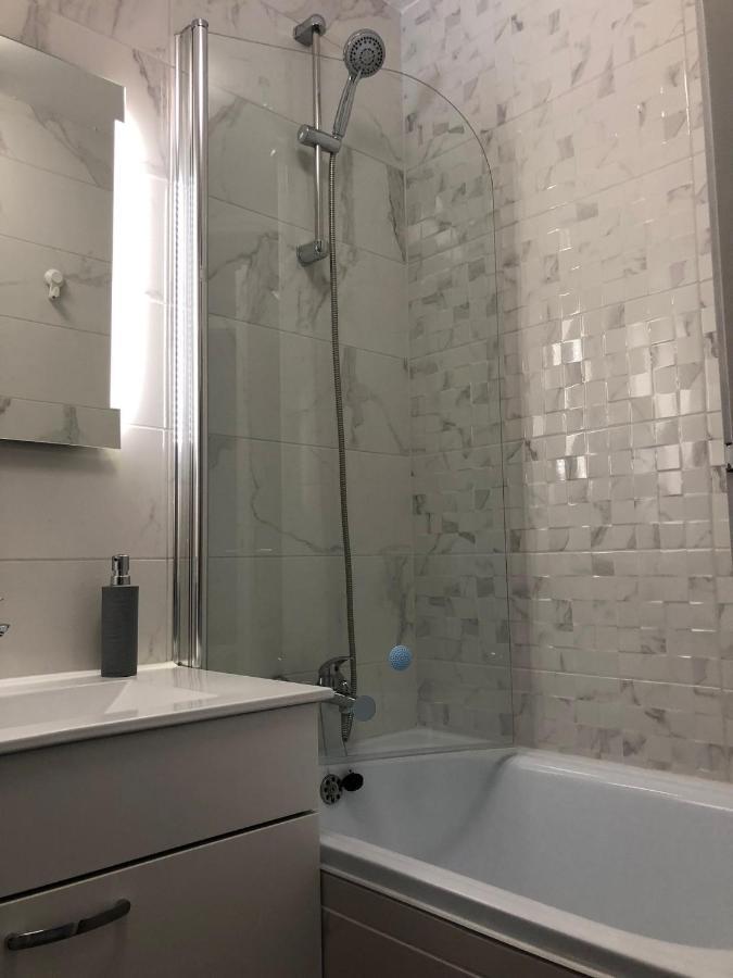 Apartman Valinor Miholascica Exterior foto