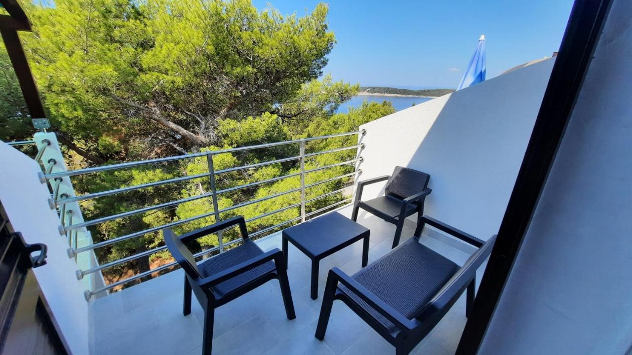 Apartman Valinor Miholascica Exterior foto