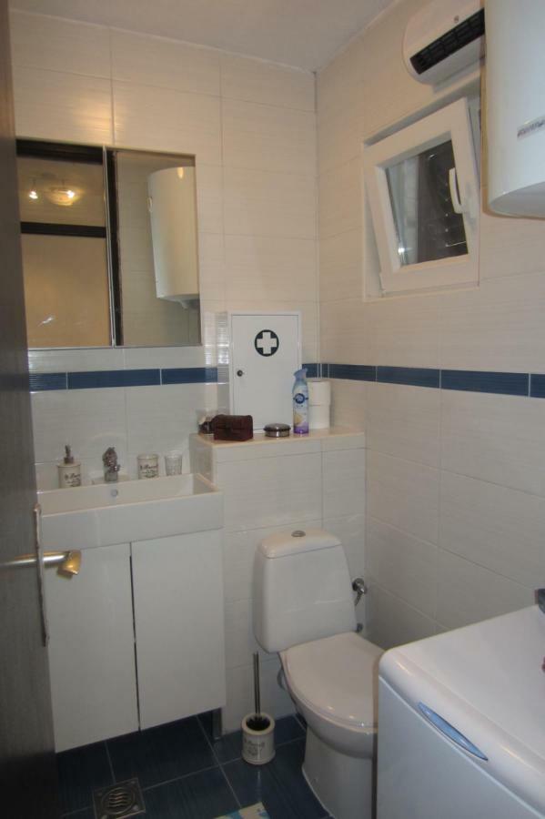 Apartman Valinor Miholascica Exterior foto