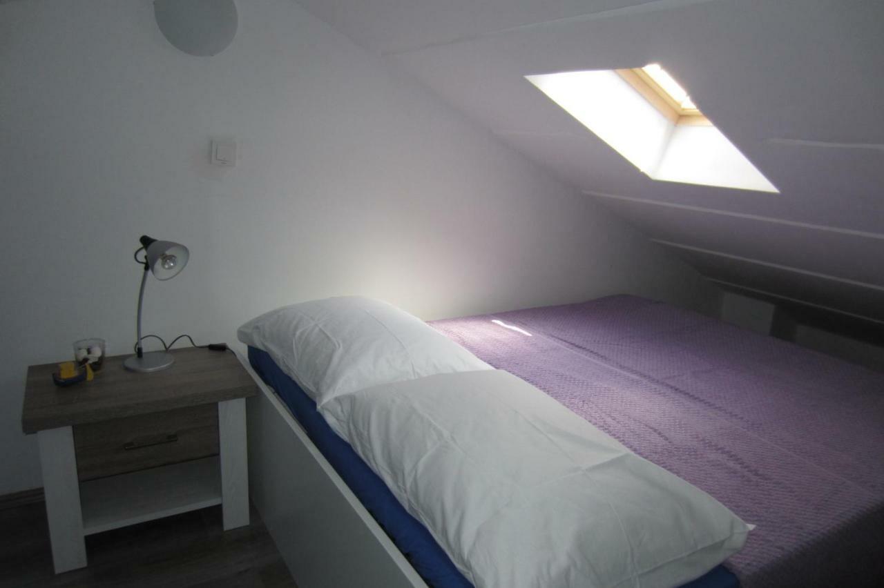 Apartman Valinor Miholascica Exterior foto
